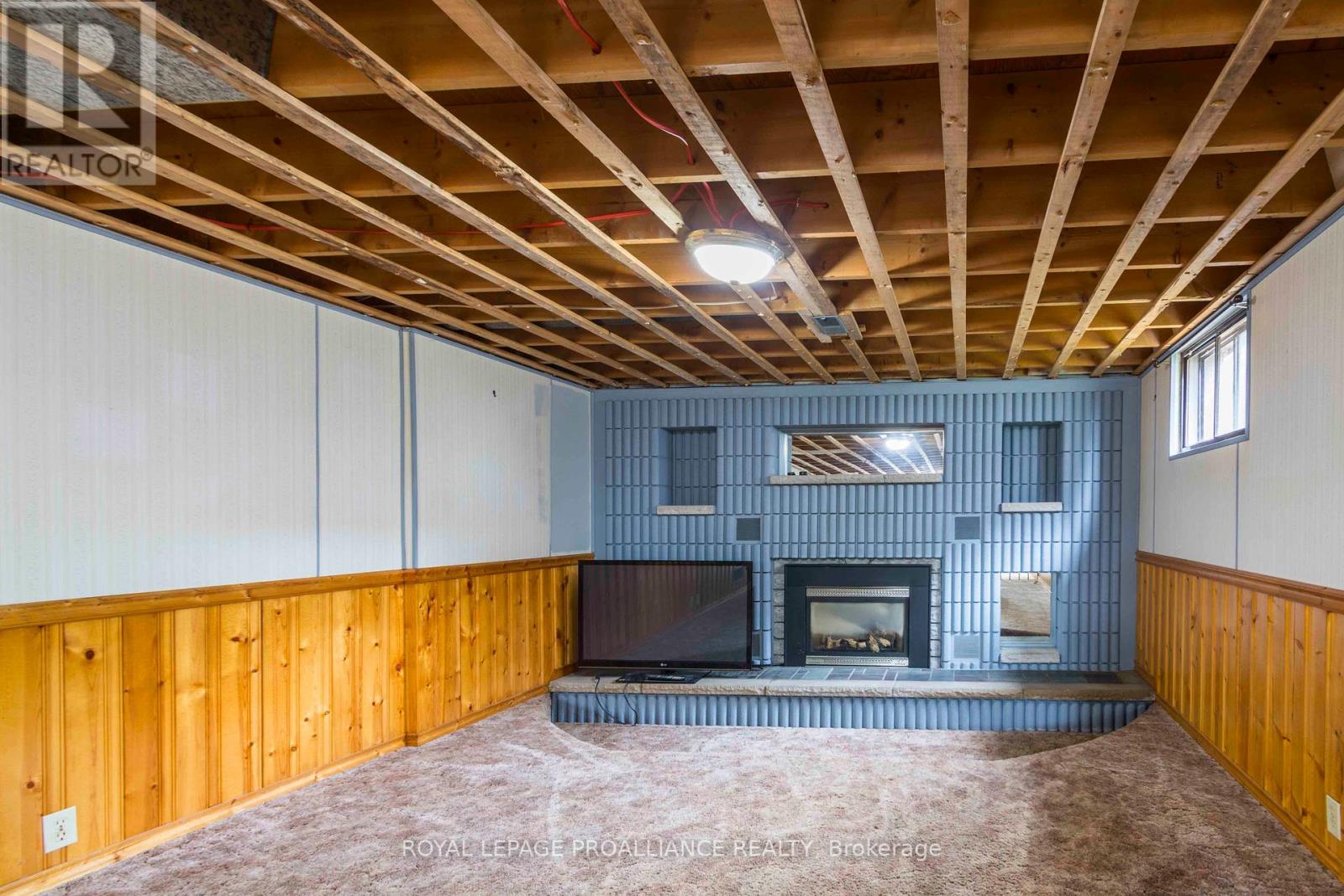 22 Connolly Avenue, Quinte West, Ontario  K8V 5T4 - Photo 20 - X12346906