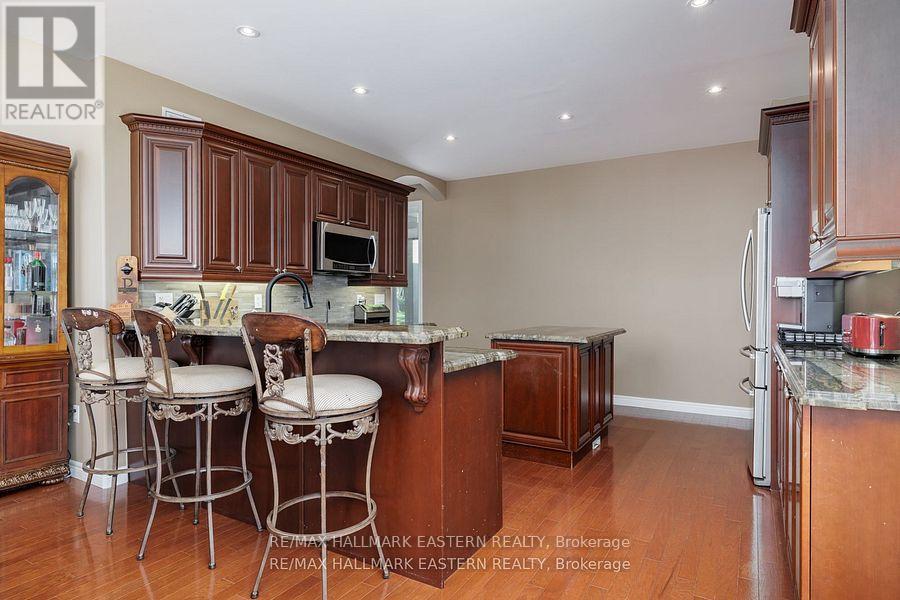 10 Earl Kennedy Road, Kawartha Lakes (Verulam), Ontario  K0M 1L0 - Photo 10 - X12347026