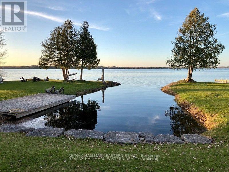 10 Earl Kennedy Road, Kawartha Lakes (Verulam), Ontario  K0M 1L0 - Photo 4 - X12347026