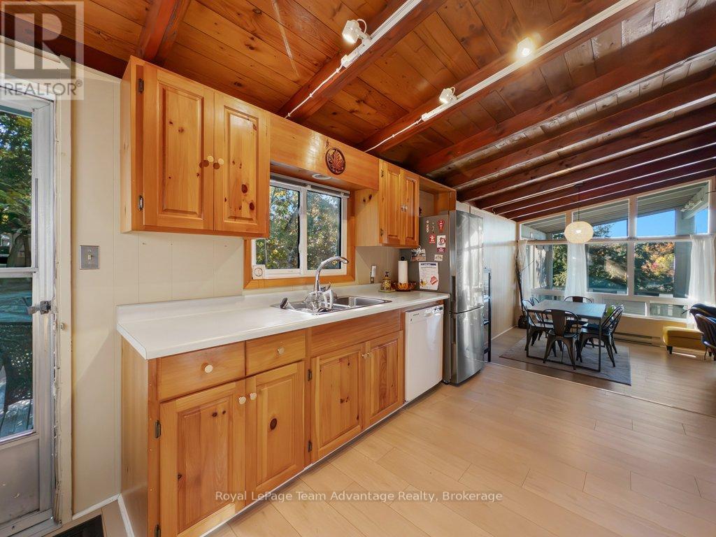 30 Rockcliffe Drive N, Carling, Ontario  P0G 1G0 - Photo 13 - X12347004