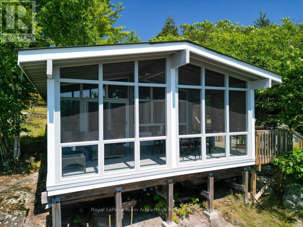 30 Rockcliffe Drive N, Carling, Ontario  P0G 1G0 - Photo 6 - X12347004