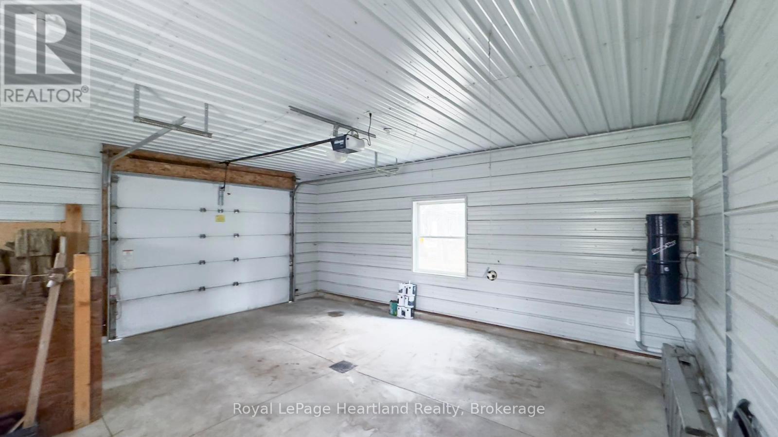 41829 Amberley Road, Morris Turnberry (Turnberry), Ontario  N0G 1G0 - Photo 33 - X12347018