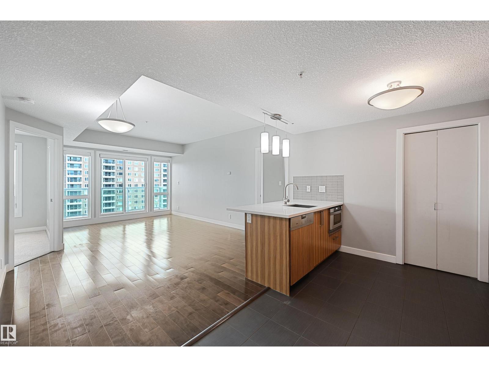 #1007 10055 118 St Nw, Edmonton, Alberta  T5K 0C1 - Photo 6 - E4453163