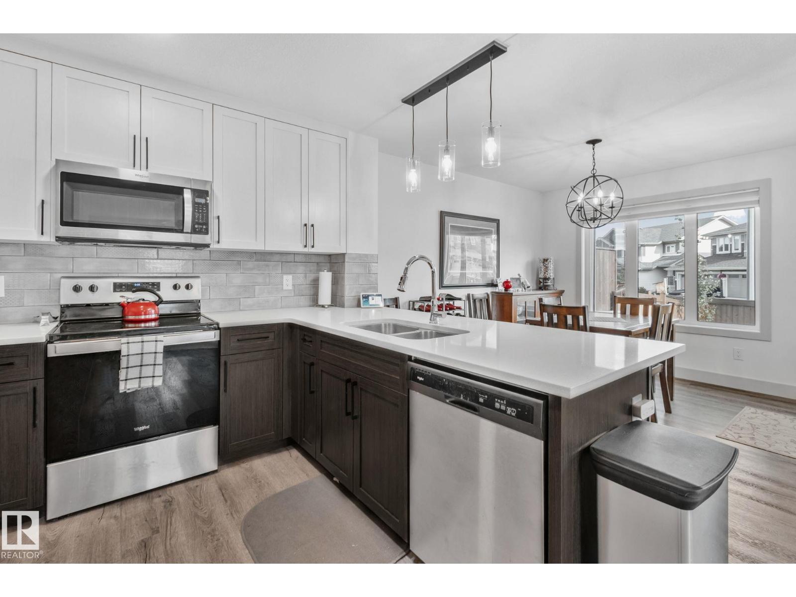 Property at 69 SPRUCE GARDENS CR image 2