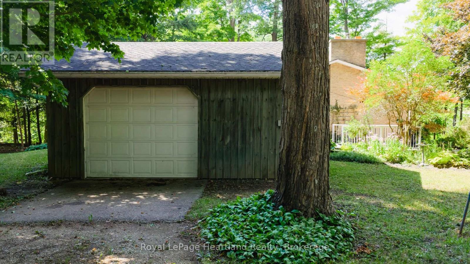 41829 Amberley Road, Morris Turnberry (Turnberry), Ontario  N0G 1G0 - Photo 43 - X12347018