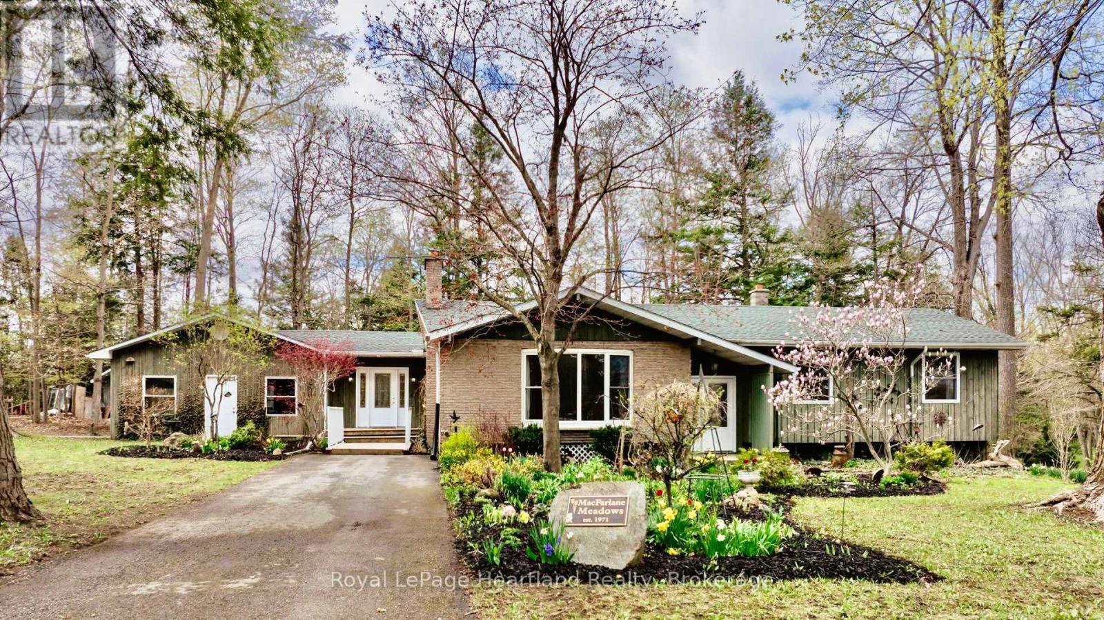 41829 Amberley Road, Morris Turnberry (Turnberry), Ontario  N0G 1G0 - Photo 2 - X12347018