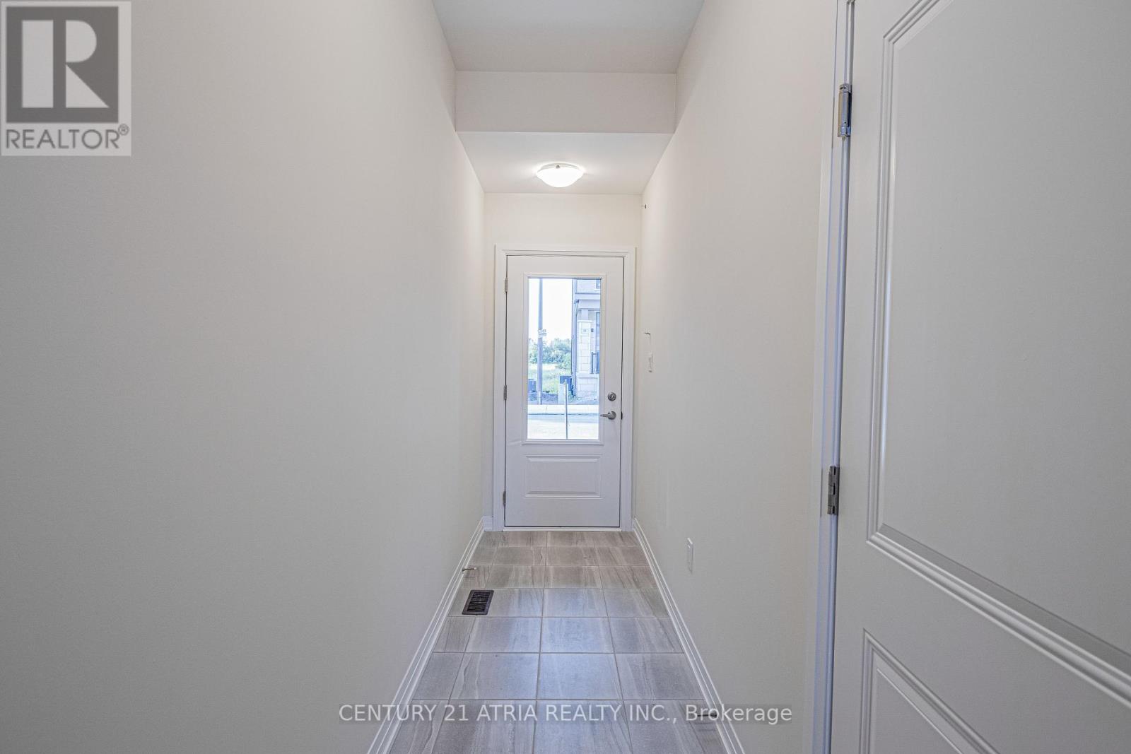 57 George Bales Lane, Richmond Hill, Ontario  L4S 0P9 - Photo 3 - N12346516
