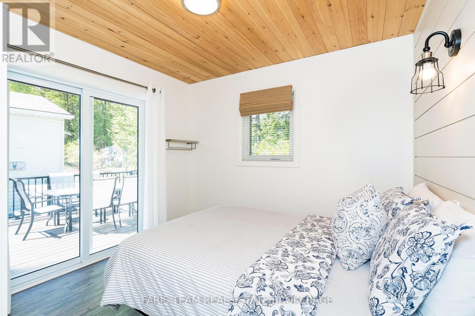 328 Cedar Avenue, Meaford, Ontario  N4L 1W5 - Photo 15 - X12346810