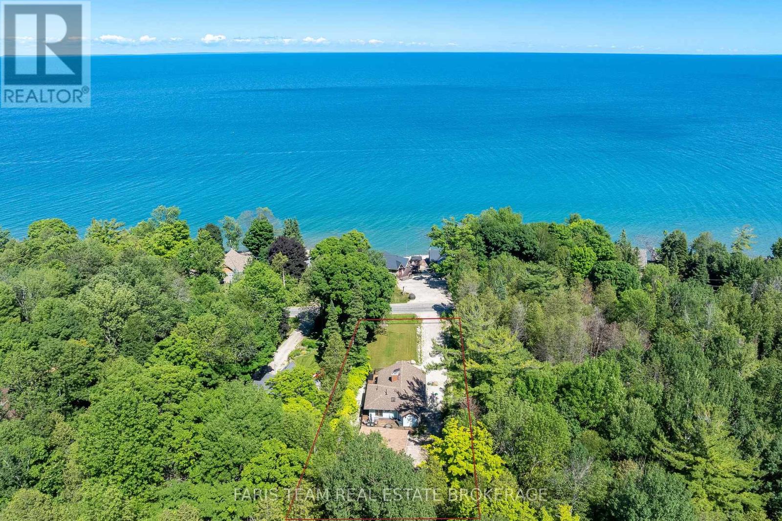 328 Cedar Avenue, Meaford, Ontario  N4L 1W5 - Photo 2 - X12346810