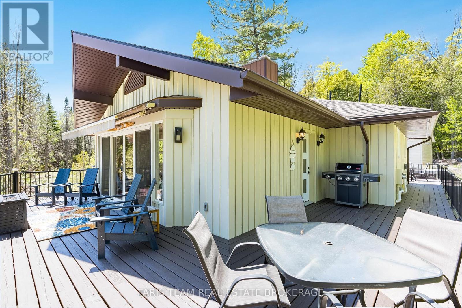 328 Cedar Avenue, Meaford, Ontario  N4L 1W5 - Photo 23 - X12346810