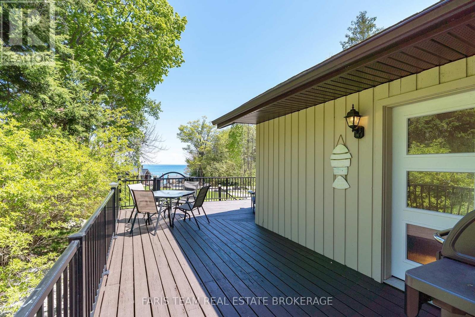 328 Cedar Avenue, Meaford, Ontario  N4L 1W5 - Photo 24 - X12346810