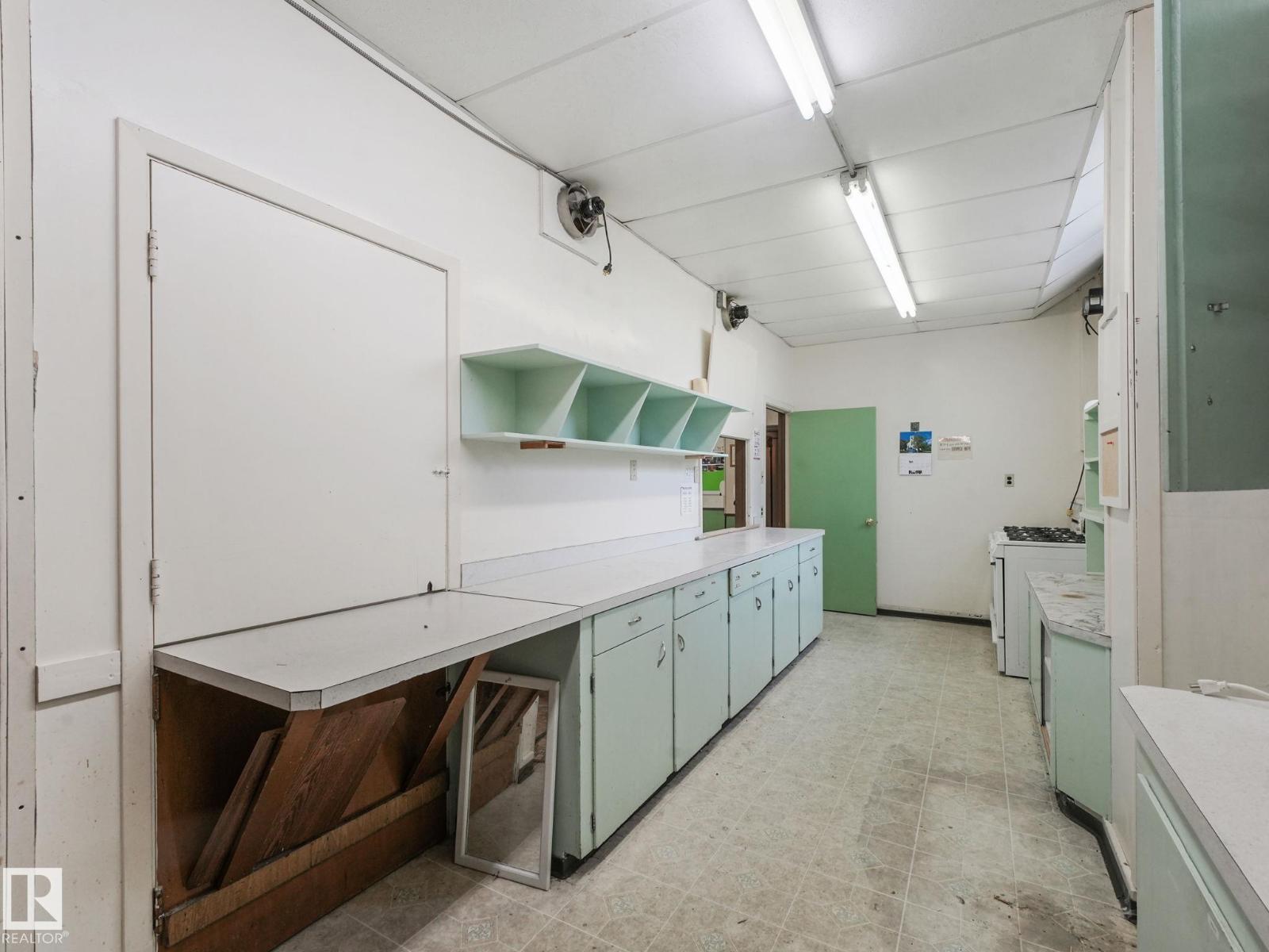 9630/9624 74 Av Nw, Edmonton, Alberta  T6E 1E6 - Photo 52 - E4453167
