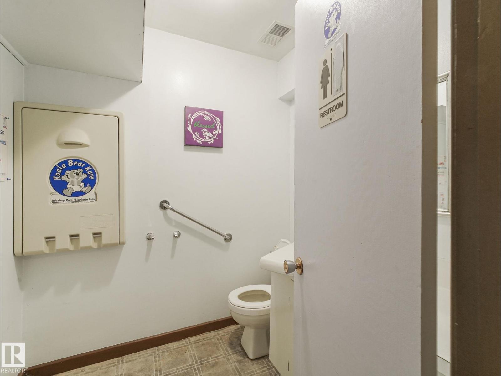 9630/9624 74 Av Nw, Edmonton, Alberta  T6E 1E6 - Photo 36 - E4453167