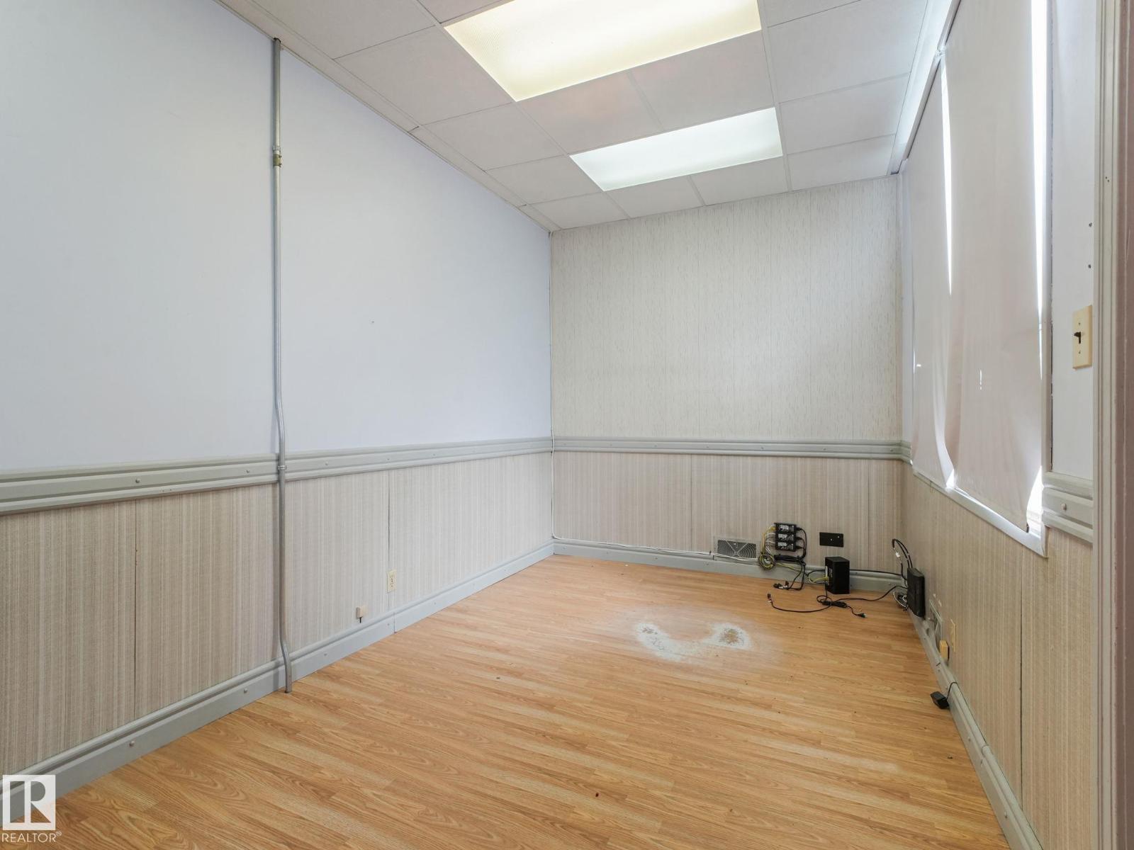 9630/9624 74 Av Nw, Edmonton, Alberta  T6E 1E6 - Photo 29 - E4453167