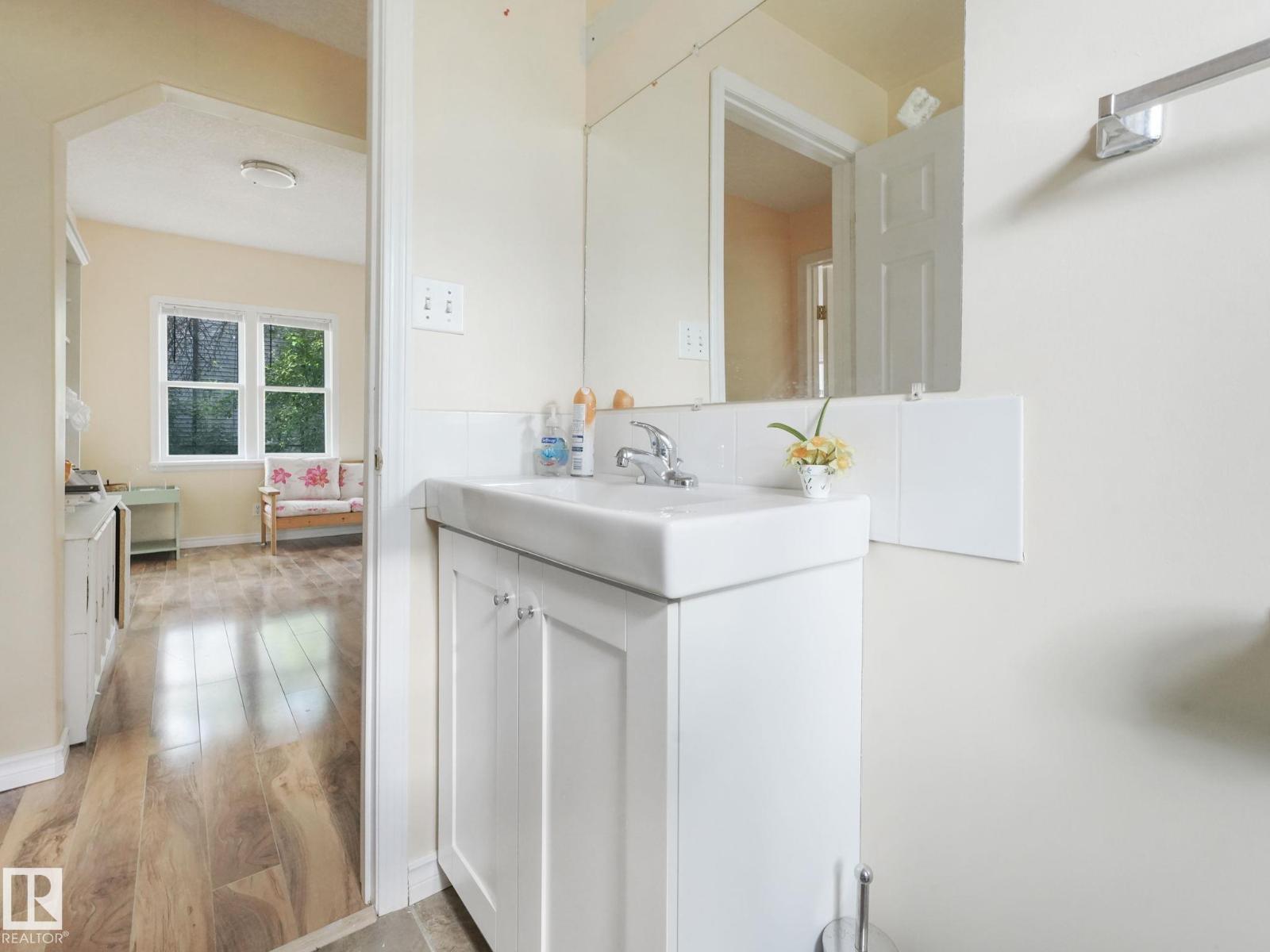 9630/9624 74 Av Nw, Edmonton, Alberta  T6E 1E6 - Photo 74 - E4453167