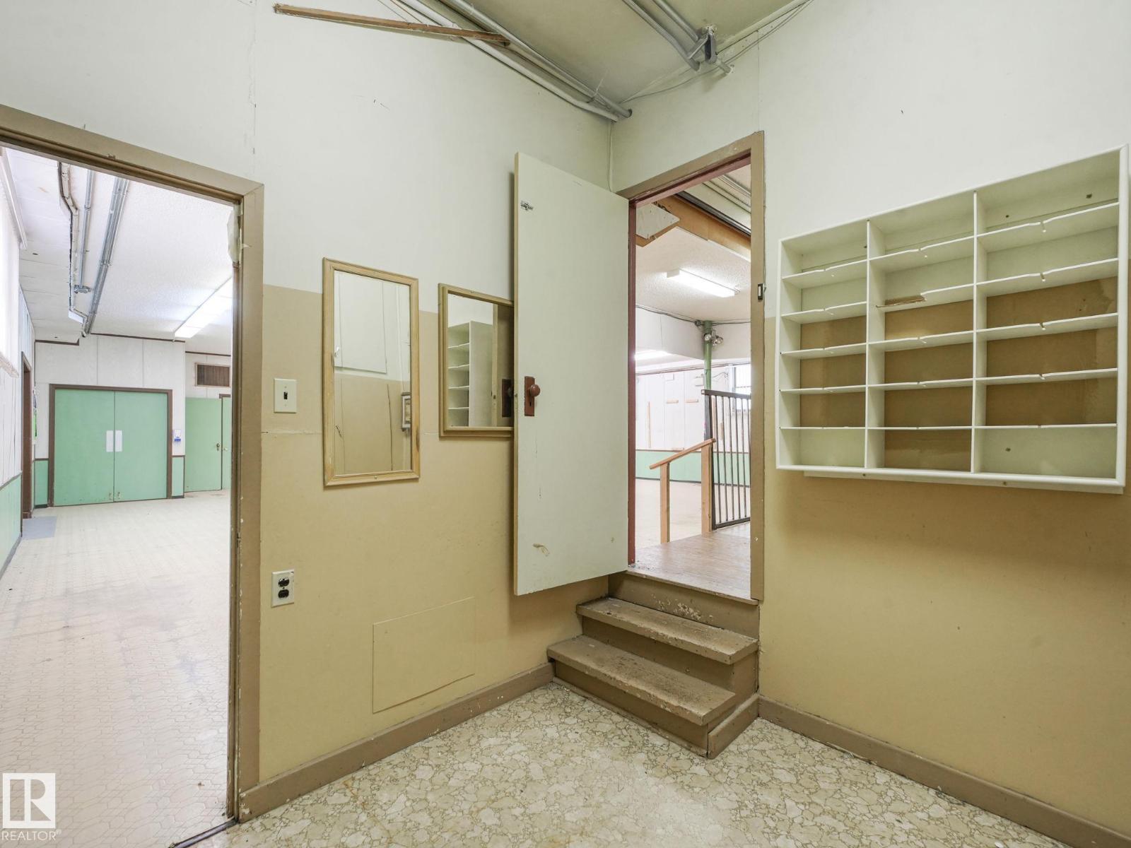 9630/9624 74 Av Nw, Edmonton, Alberta  T6E 1E6 - Photo 47 - E4453167