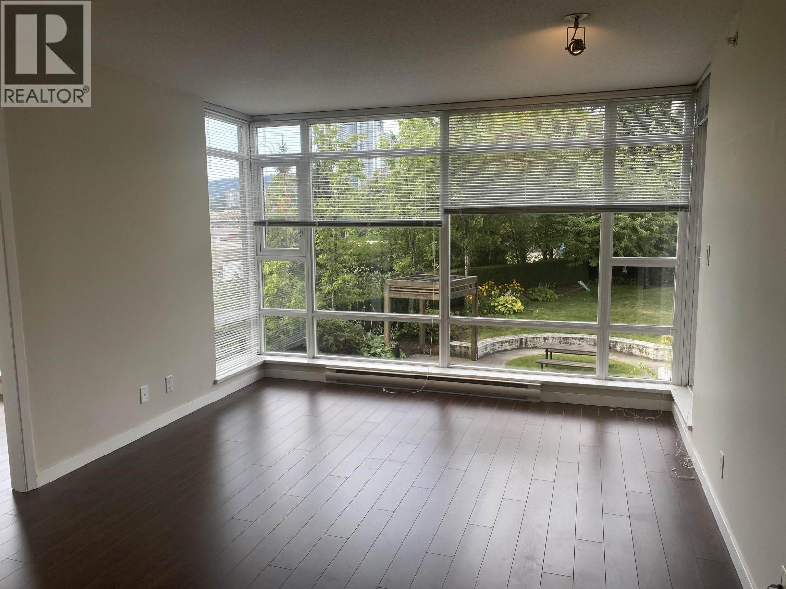 205 555 Delestre Avenue, Coquitlam, British Columbia  V3K 0A9 - Photo 2 - R3017620