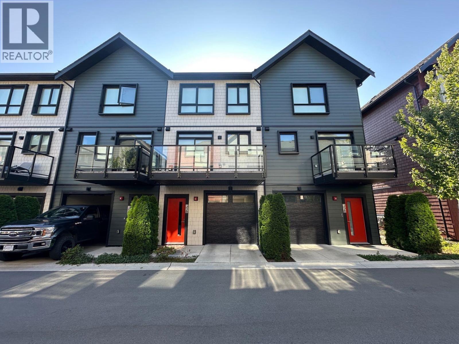 151 4738 HEMLOCK WAY, Tsawwassen, British Columbia