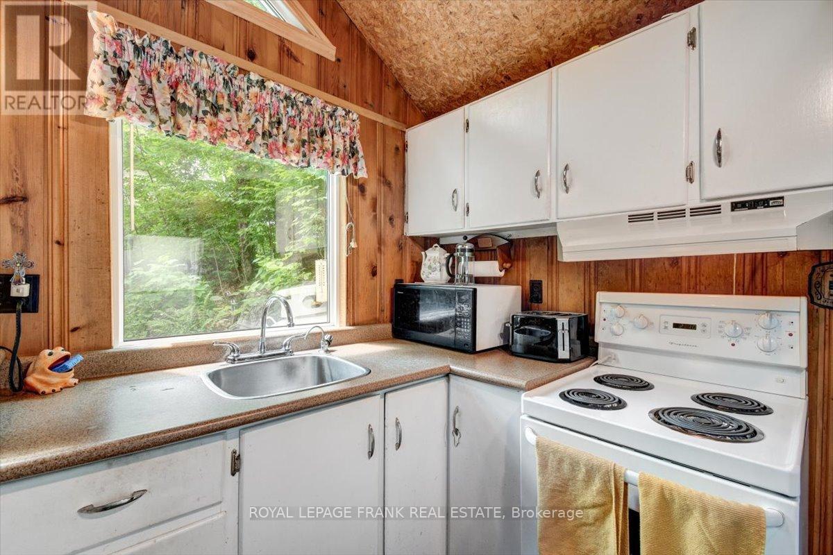 48 Bay View Lane, Tudor And Cashel, Ontario  K0L 1W0 - Photo 16 - X12277304