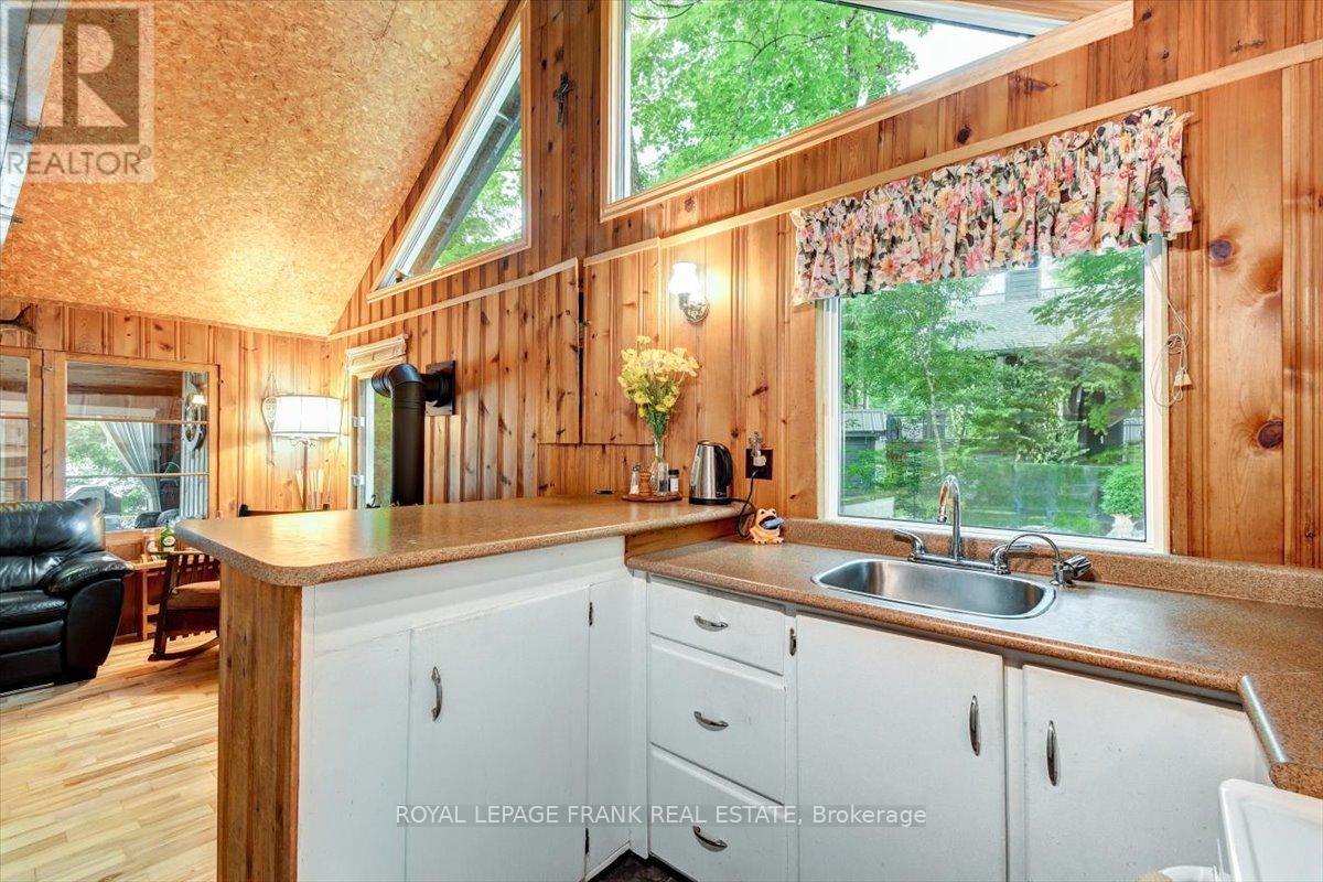 48 Bay View Lane, Tudor And Cashel, Ontario  K0L 1W0 - Photo 14 - X12277304