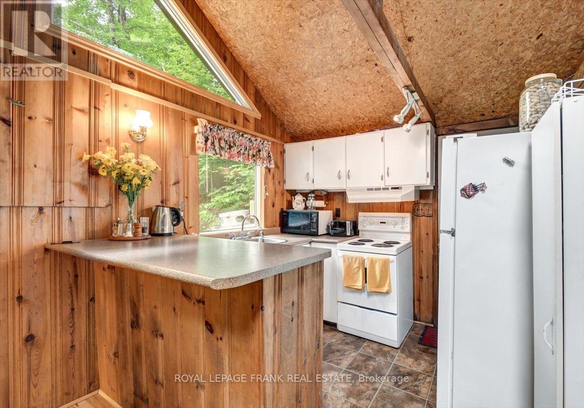 48 Bay View Lane, Tudor And Cashel, Ontario  K0L 1W0 - Photo 15 - X12277304