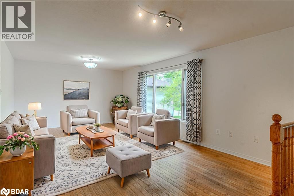 26 Innisbrook Drive, Wasaga Beach, Ontario  L9Z 1G3 - Photo 3 - 40760880