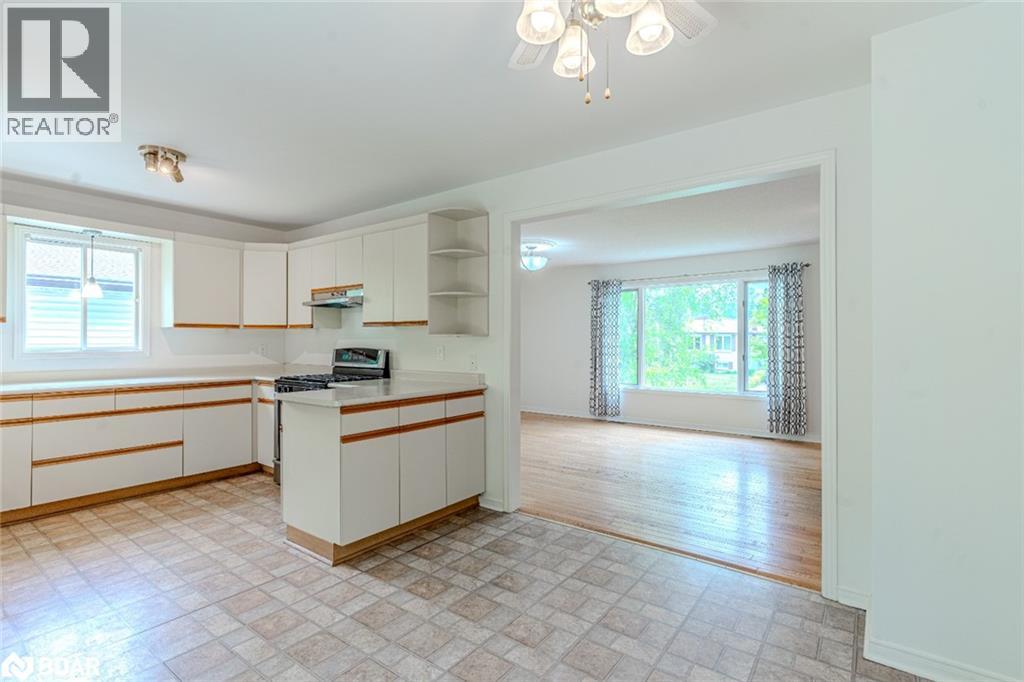 26 Innisbrook Drive, Wasaga Beach, Ontario  L9Z 1G3 - Photo 7 - 40760880