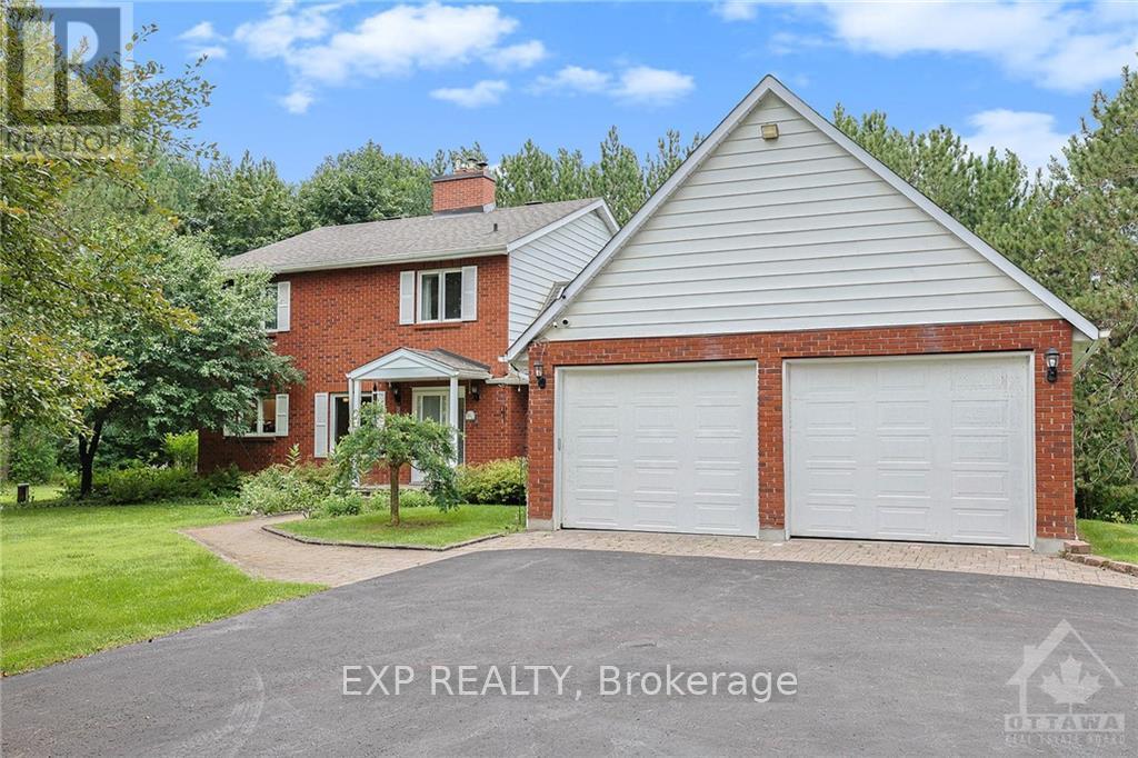 1986 Richardson Side Road, Ottawa, Ontario  K1A 1L0 - Photo 2 - X12347069