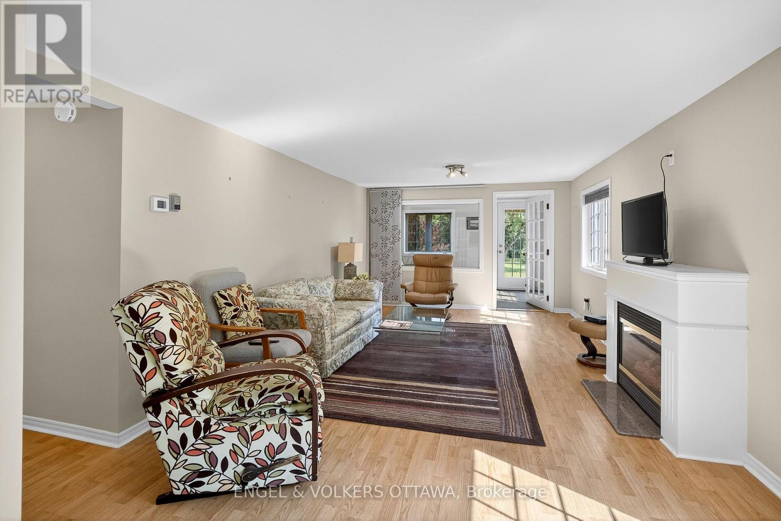 233 Strathburn Street, Mississippi Mills, Ontario  K0A 1A0 - Photo 37 - X12347080