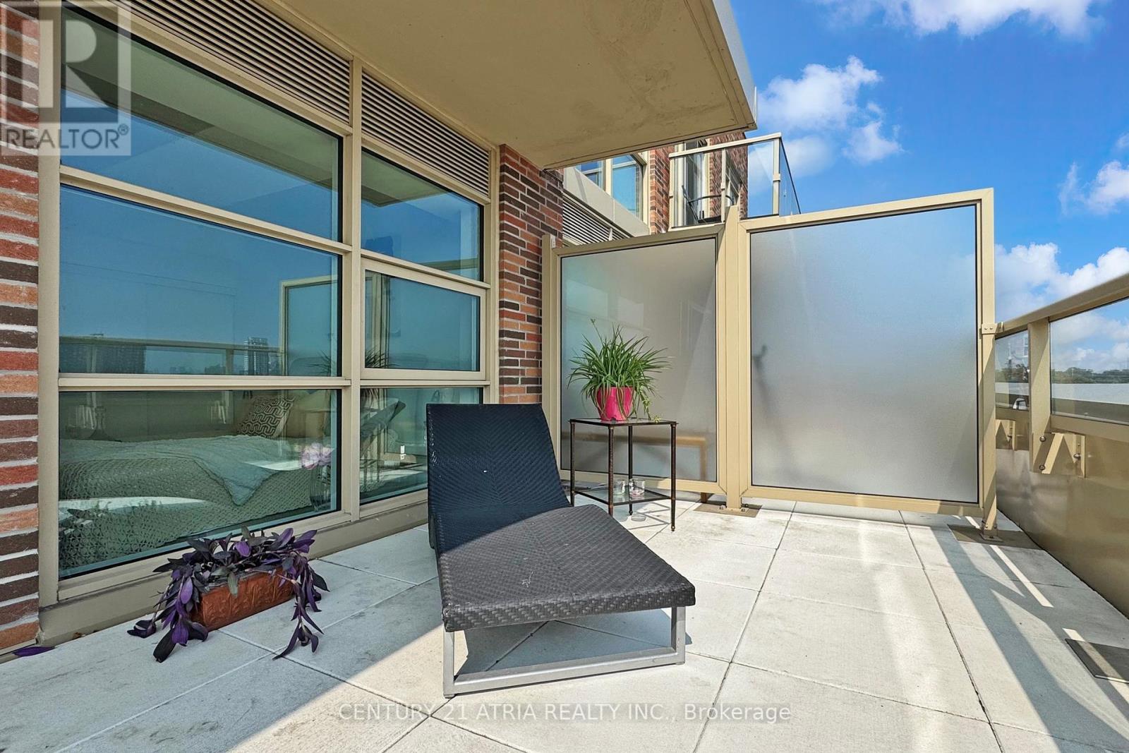 607 - 1787 St Clair Avenue, Toronto, Ontario  M6N 1J6 - Photo 32 - W12346821