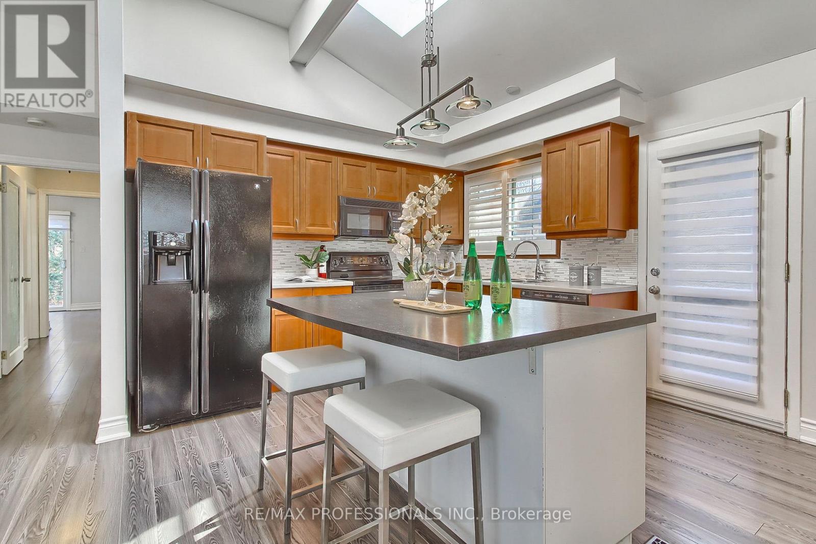 425 Canterbury Crescent, Oakville, Ontario  L6J 5K8 - Photo 10 - W12346890