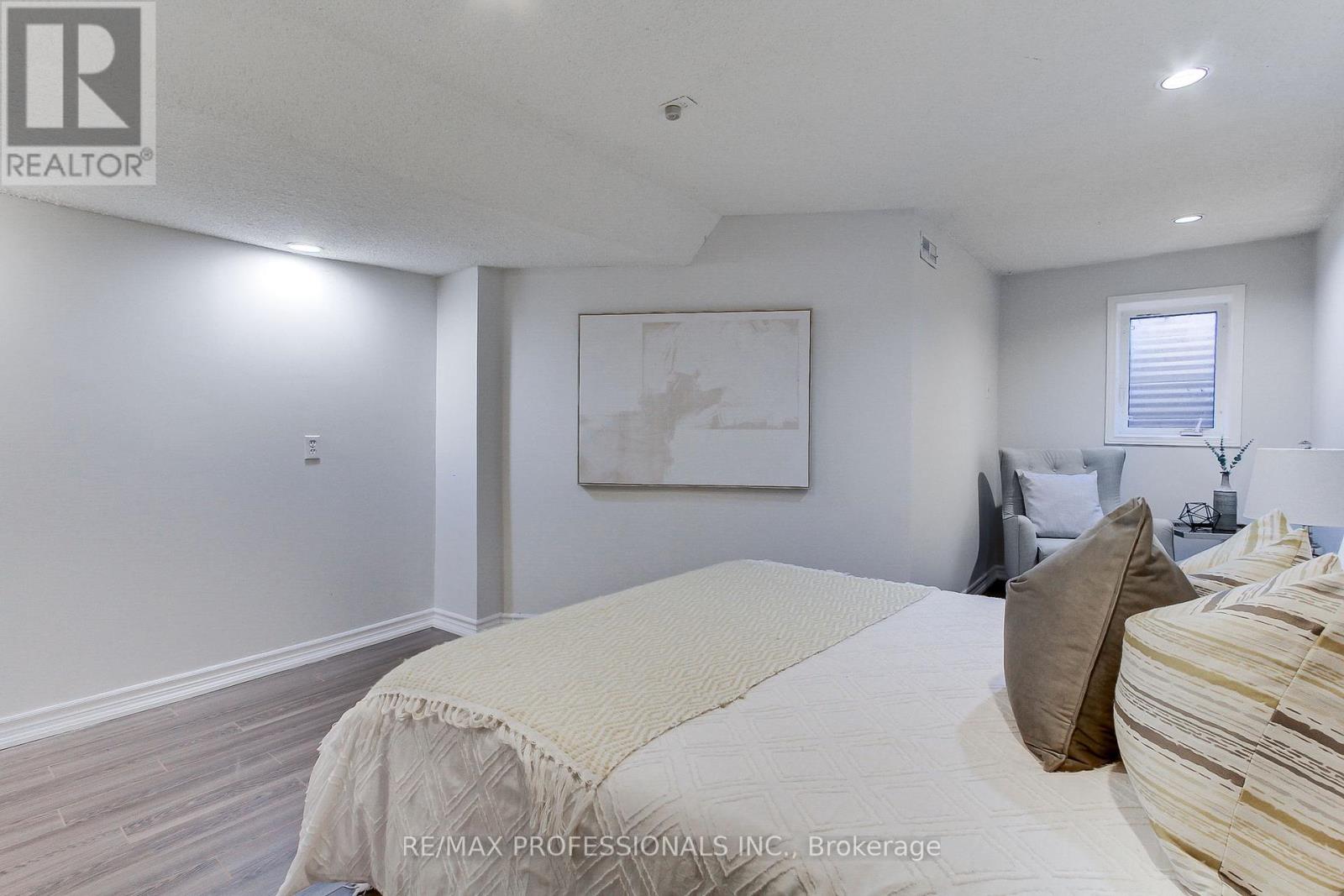 425 Canterbury Crescent, Oakville, Ontario  L6J 5K8 - Photo 39 - W12346890