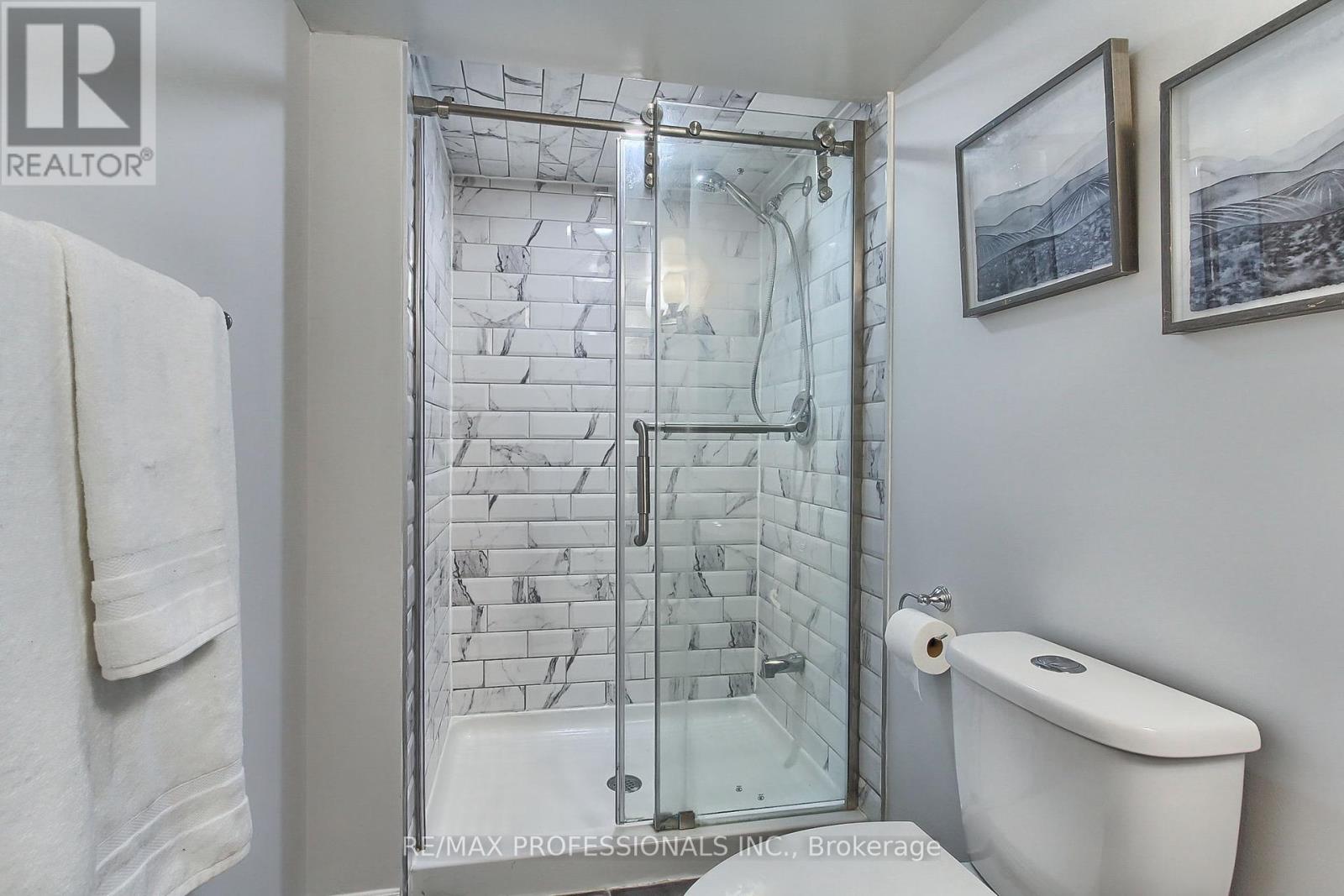 425 Canterbury Crescent, Oakville, Ontario  L6J 5K8 - Photo 42 - W12346890