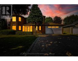 18 TREMONT COURT, Brampton, Ontario