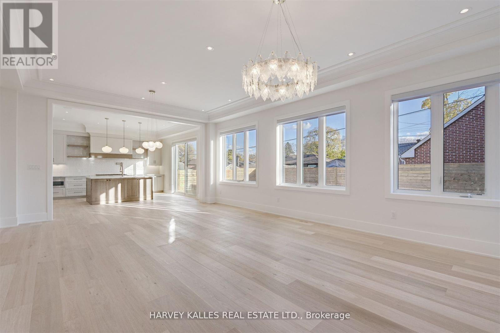 15 Drury Lane, Toronto, Ontario  M9P 1P8 - Photo 12 - W12346963