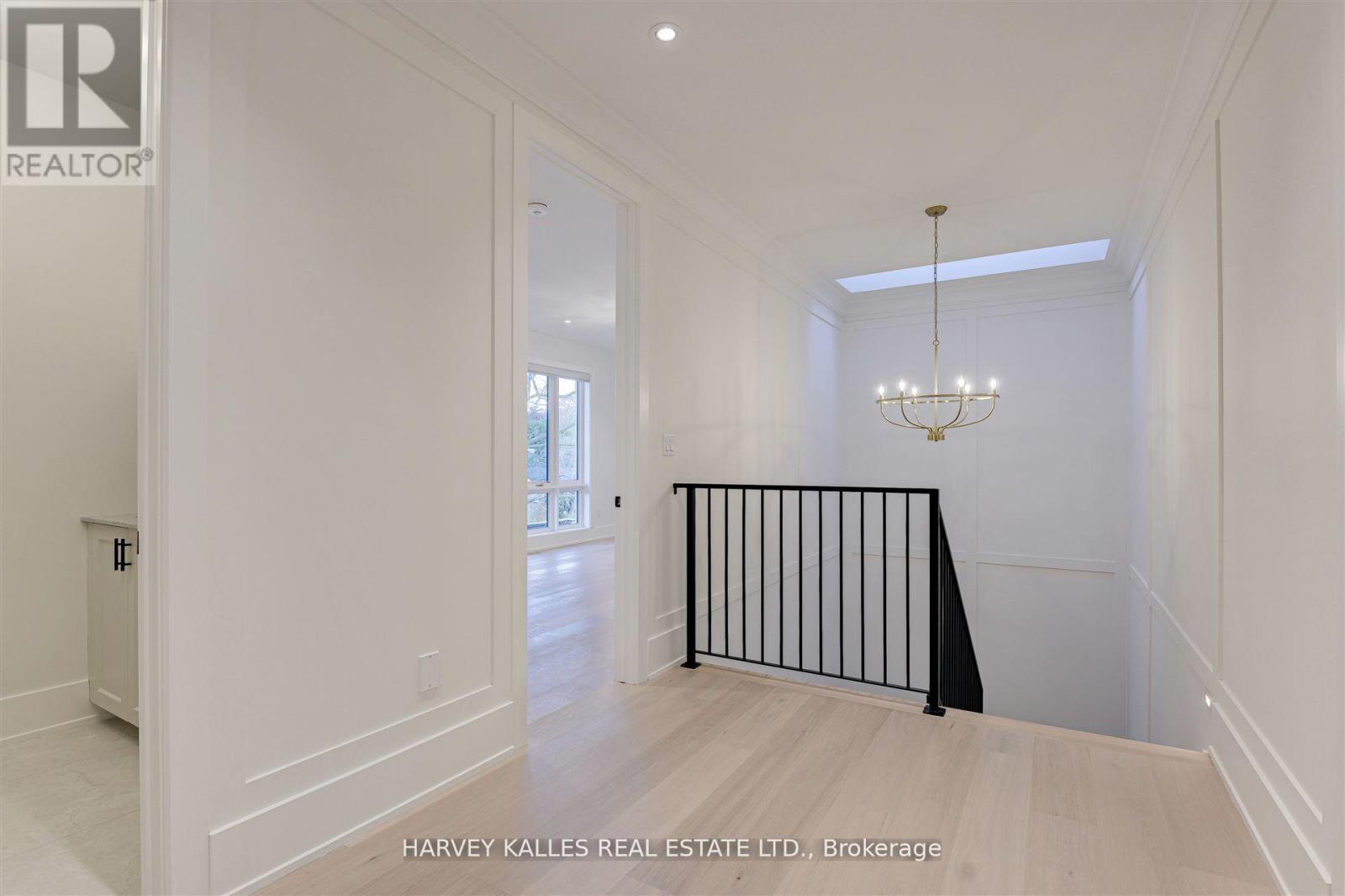15 Drury Lane, Toronto, Ontario  M9P 1P8 - Photo 24 - W12346963