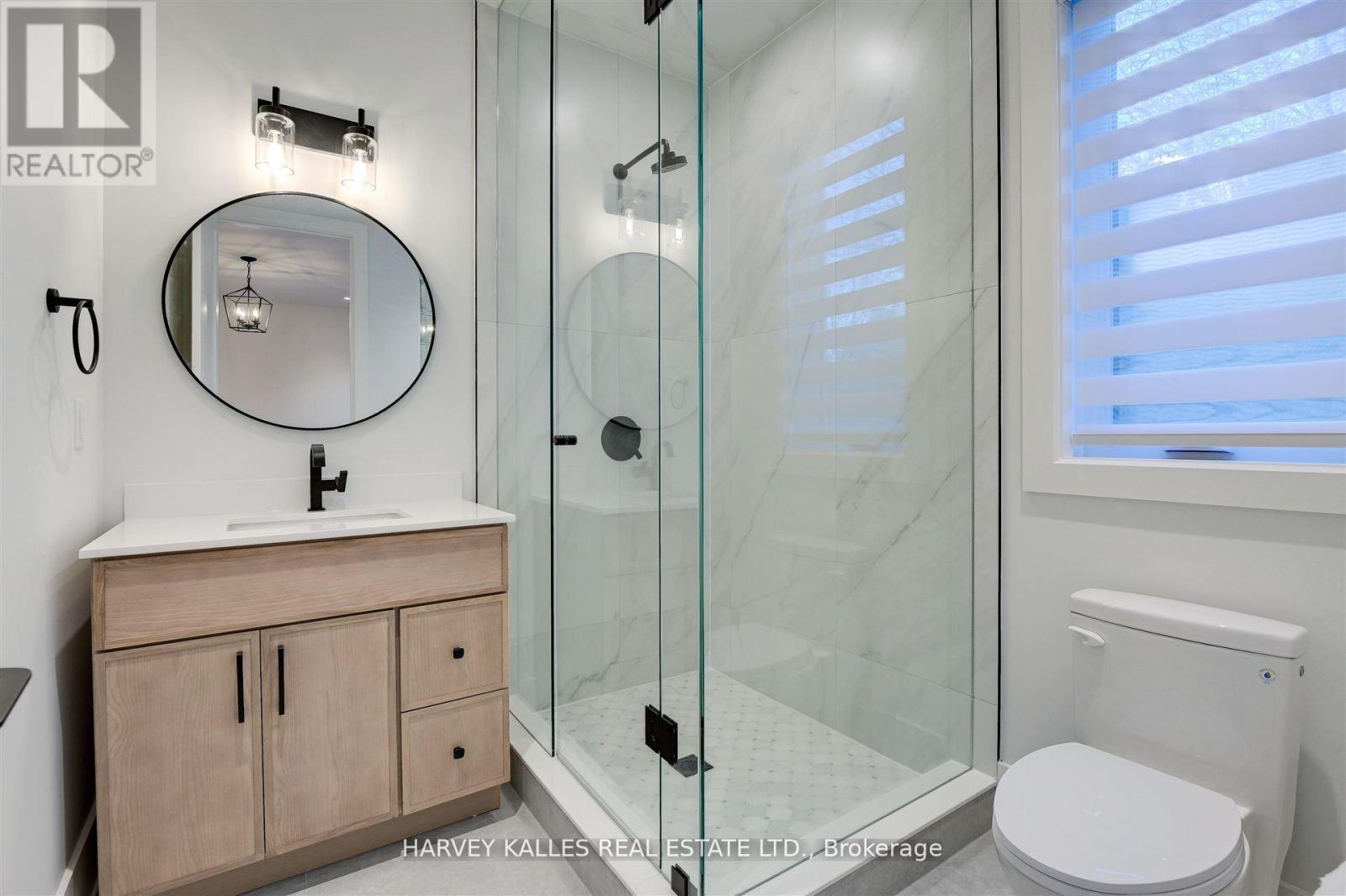 15 Drury Lane, Toronto, Ontario  M9P 1P8 - Photo 39 - W12346963