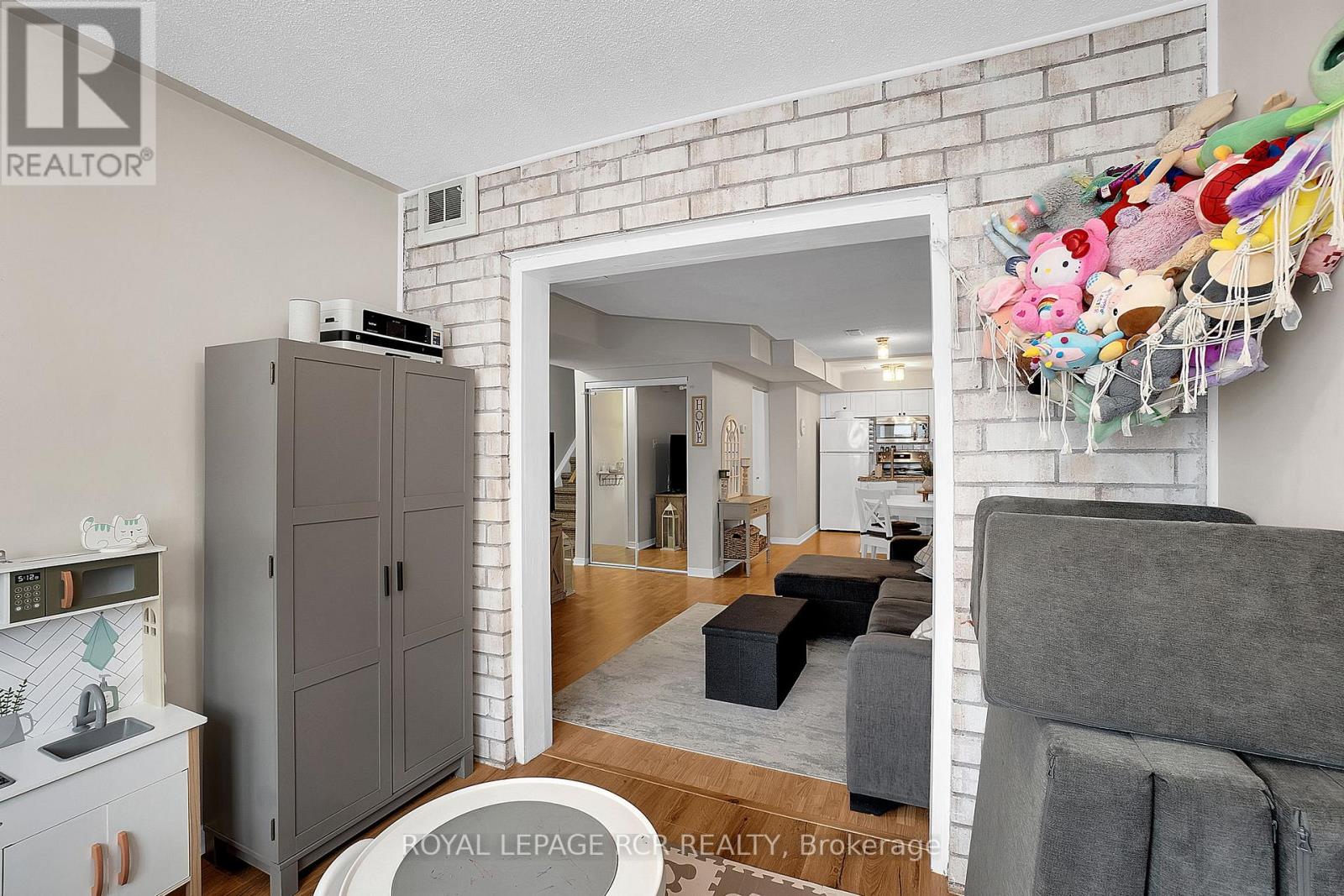 3a Robert Lane, Halton Hills, Ontario  L7G 5L9 - Photo 16 - W12346988
