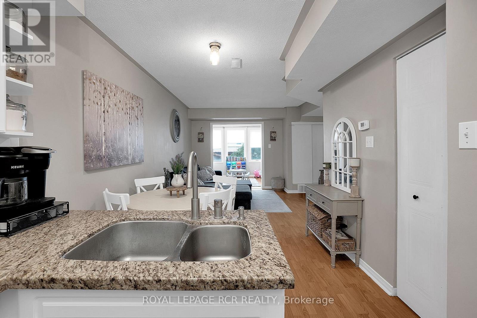 3a Robert Lane, Halton Hills, Ontario  L7G 5L9 - Photo 7 - W12346988