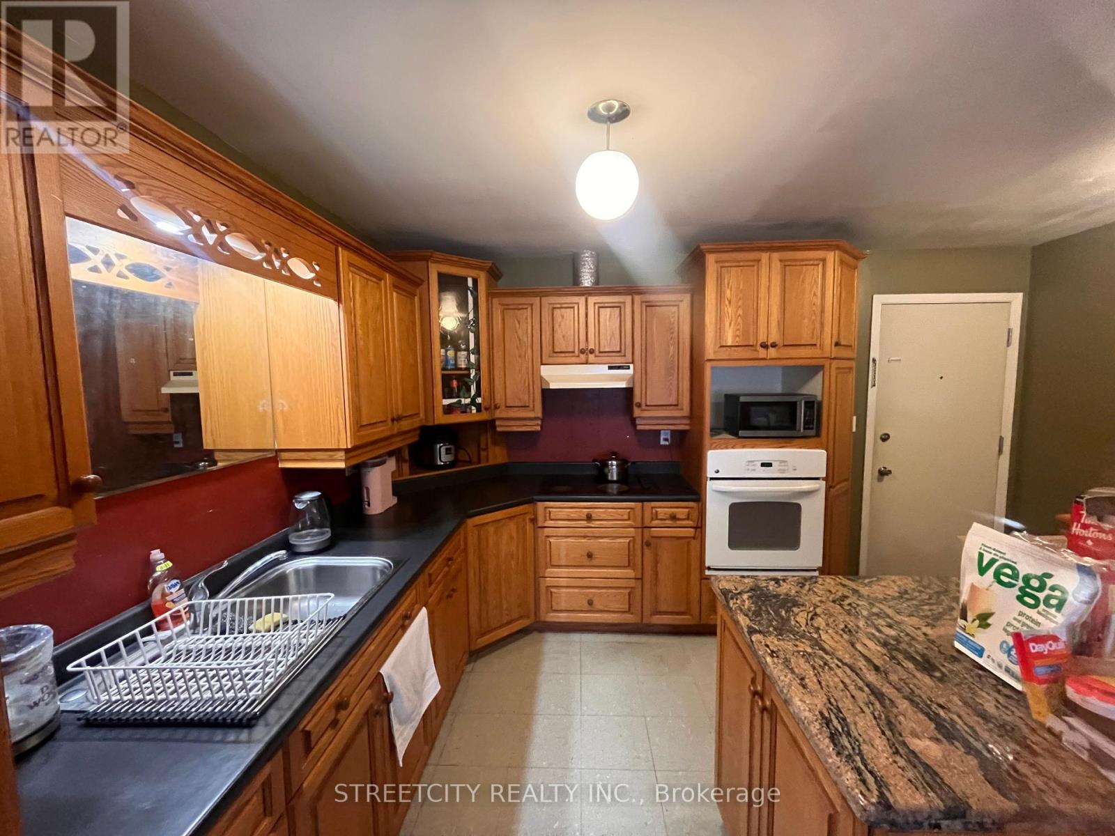 1781 Wavell Street, London East, Ontario  N5W 2E2 - Photo 21 - X12337556