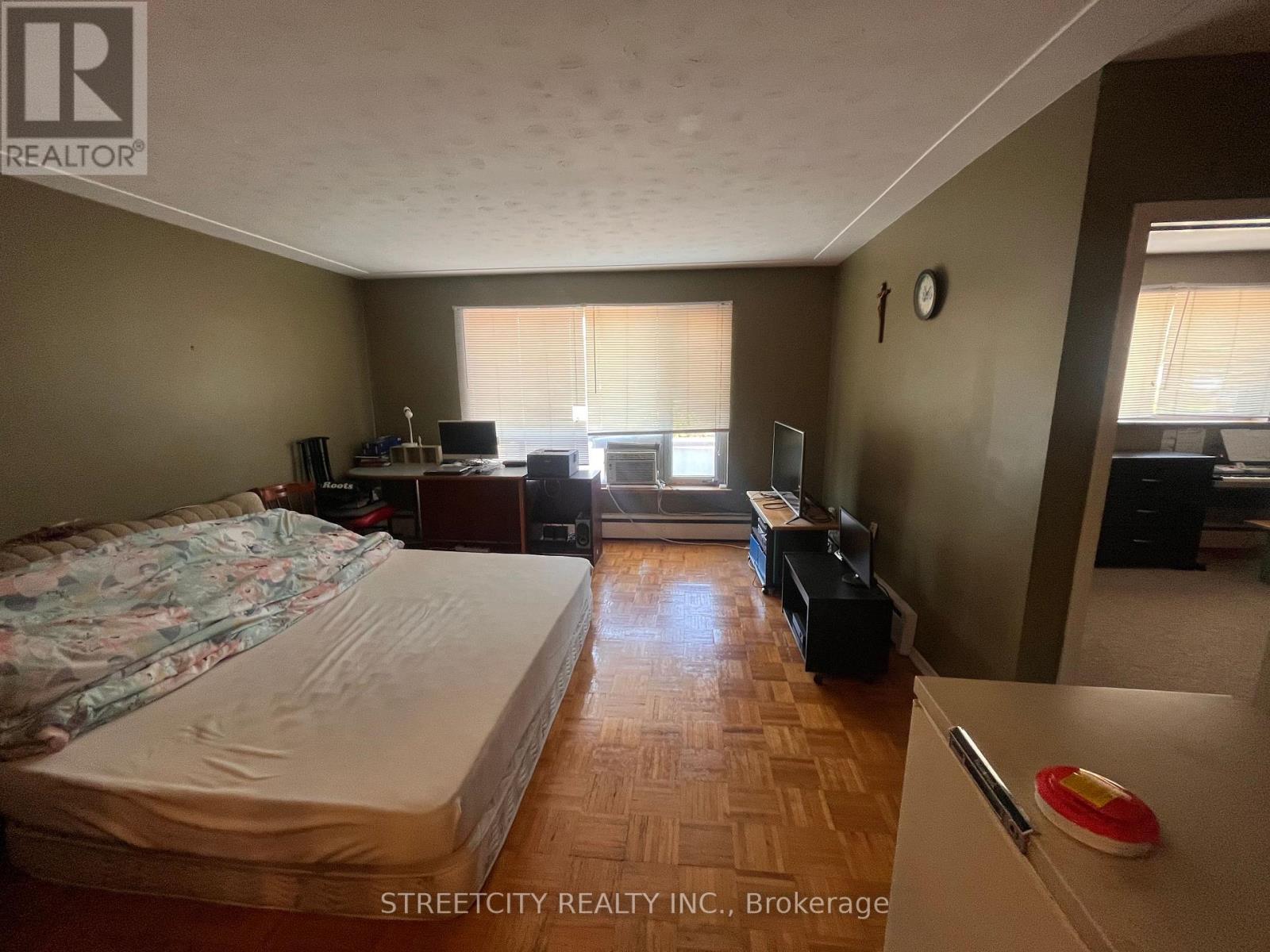 1781 Wavell Street, London East, Ontario  N5W 2E2 - Photo 22 - X12337556