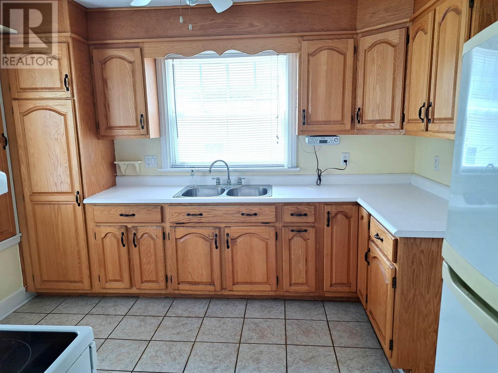 108 Young Street, Truro, Nova Scotia  B2N 3X1 - Photo 12 - 202514350
