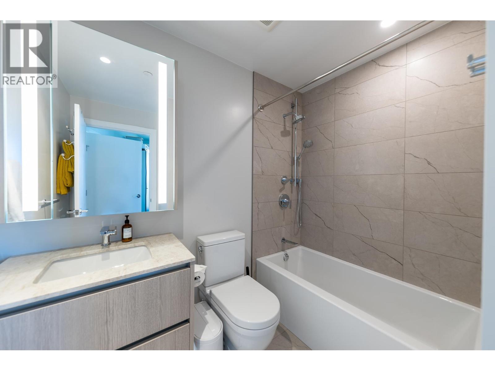 2406 1500 Fern Street, North Vancouver, British Columbia  V7J 0E6 - Photo 21 - R3037317