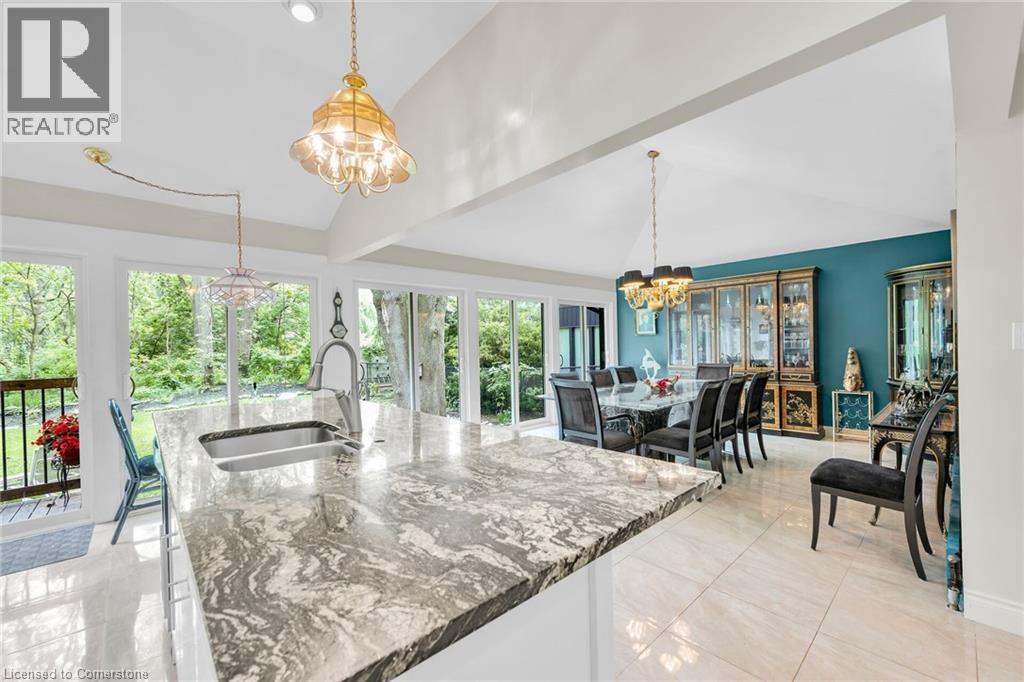 16 Freeland Court, Hamilton, Ontario  L8S 3R5 - Photo 8 - 40760867