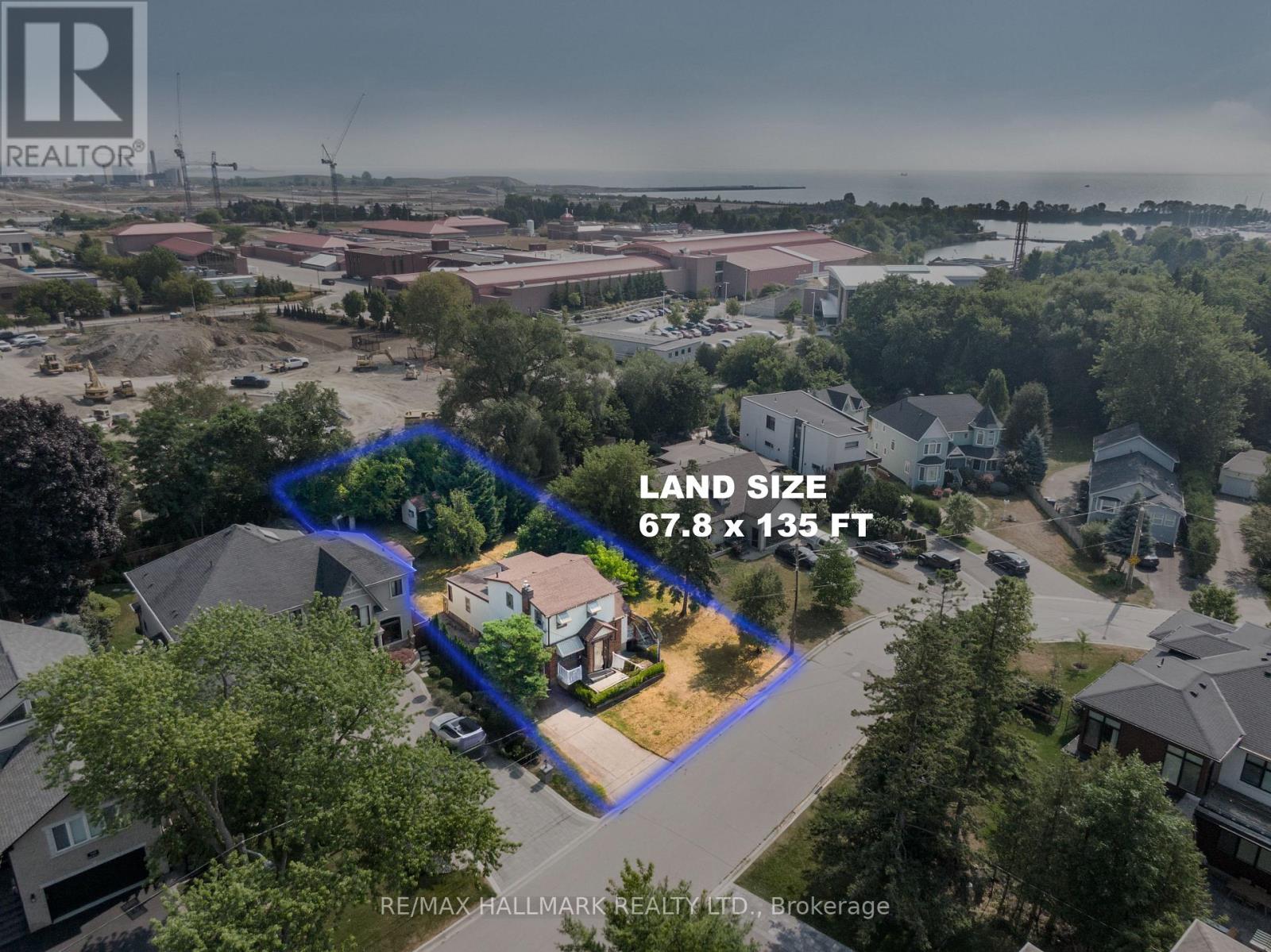 724-728 Montbeck Crescent, Mississauga, Ontario  L5G 1P3 - Photo 8 - W12345542