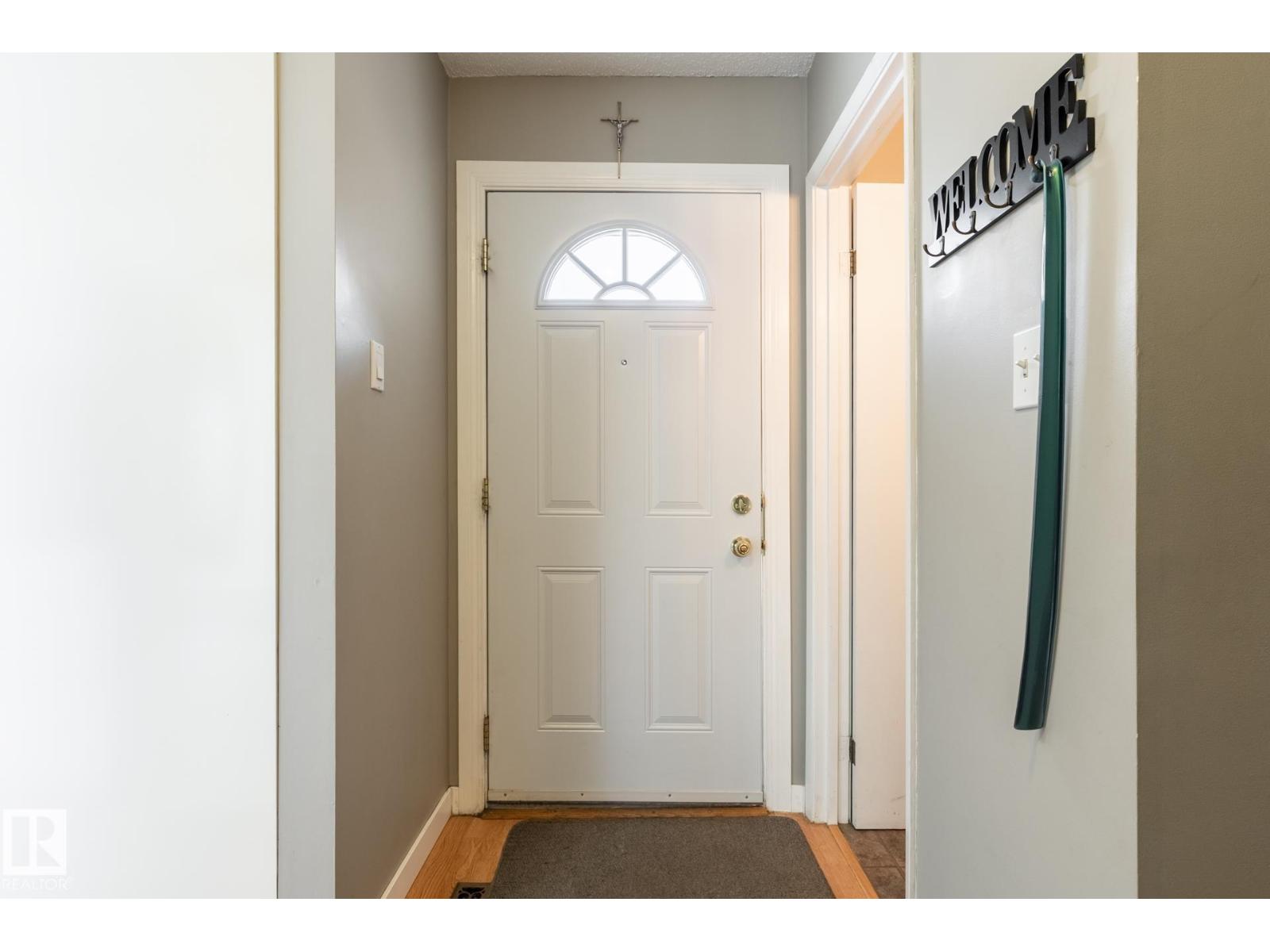 14446 56 Street Nw, Edmonton, Alberta  T5A 3R1 - Photo 4 - E4453180