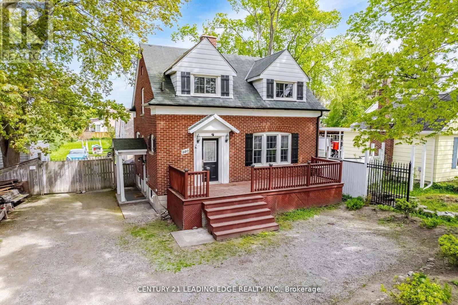 980 King Street E, Oshawa, Ontario  L1H 1H2 - Photo 1 - E12347111