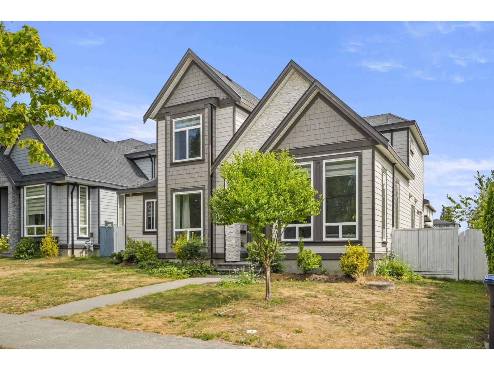Property at 10850 156 ST STREET image 2
