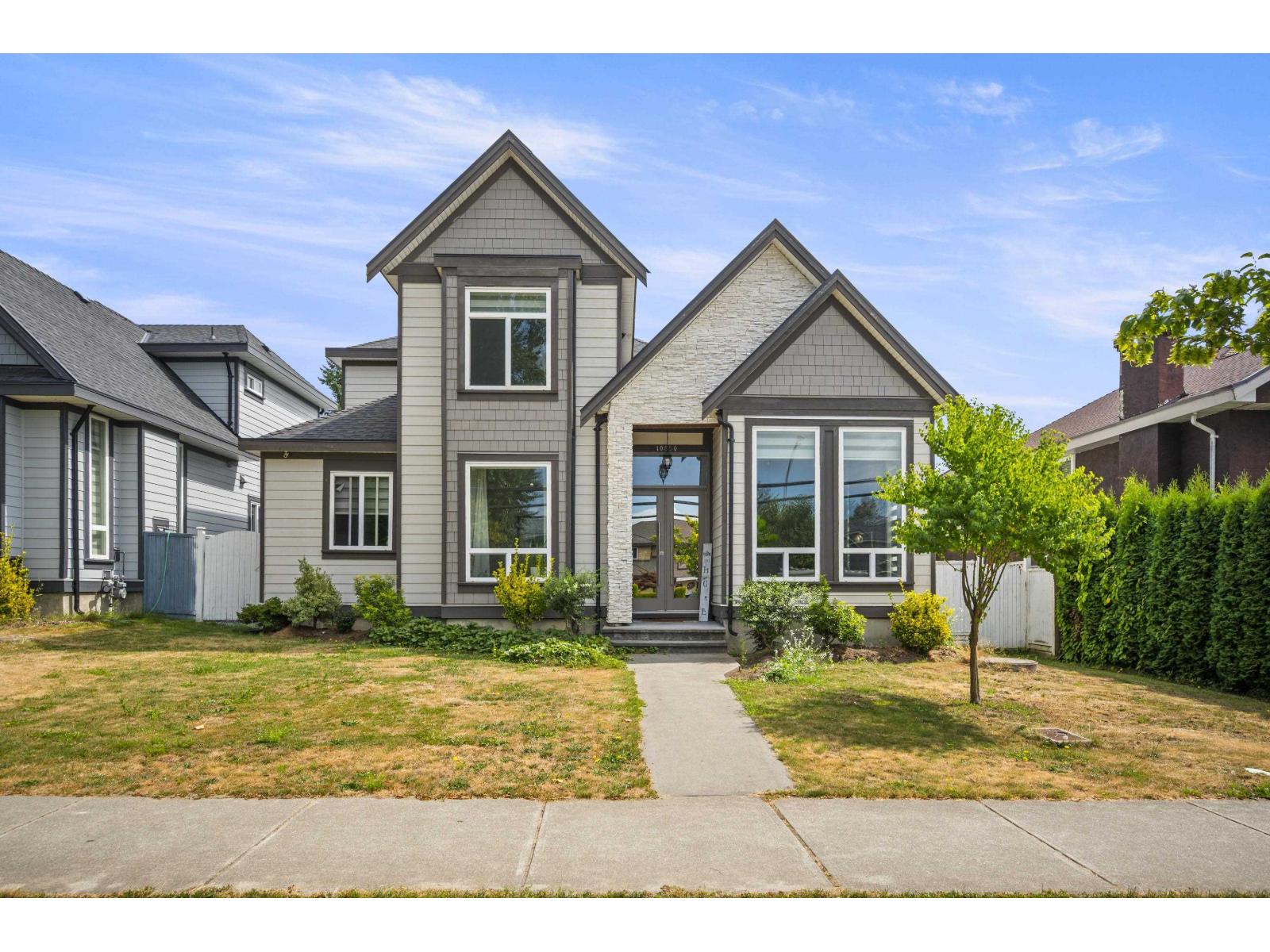 Property at 10850 156 ST STREET image 1