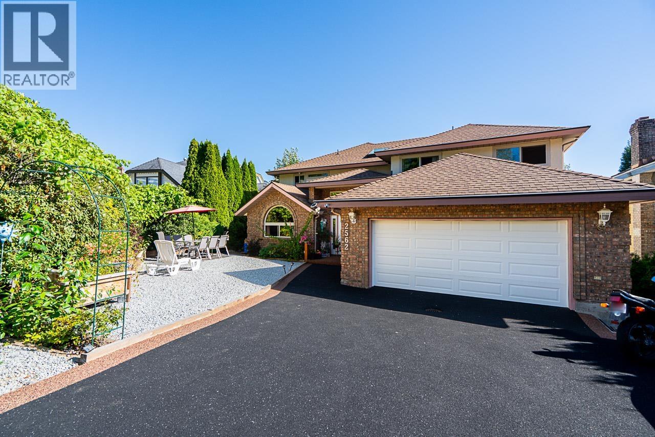 Property at 2562 VERBENA PLACE image 2
